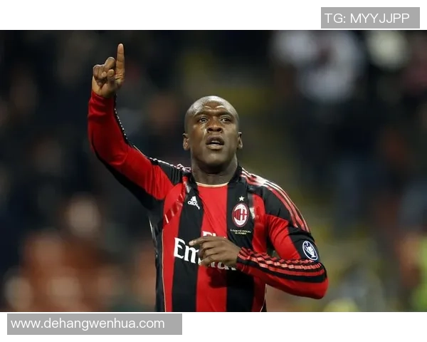 心墙足球球星的传奇之路:从草根到世界顶级球场的奋斗故事 心墙足球球星的传奇之路:从草根到世界顶级球场的奋斗故事